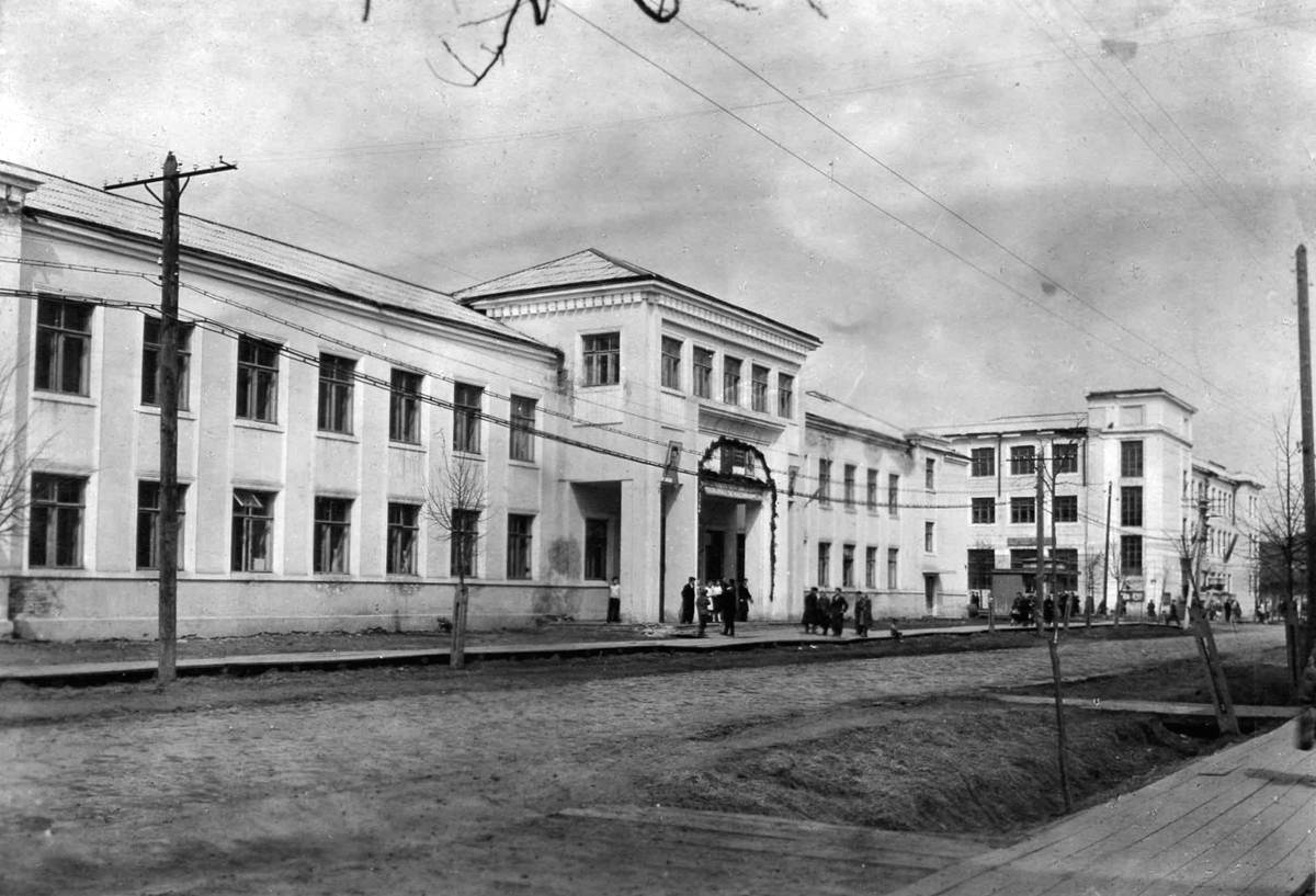 здание ФАШ 1940е гг Зд2
